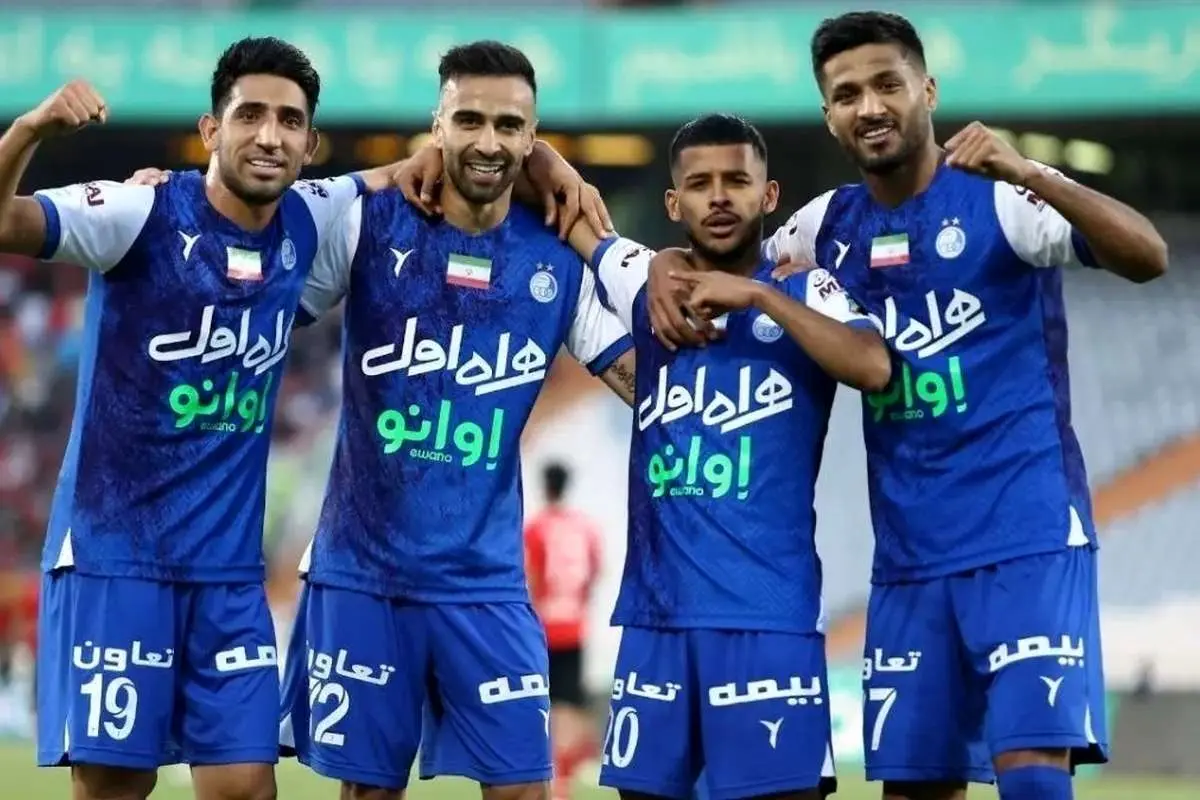 (عکس) مهدی قایدی این بار عدد ۳ را نشان داد