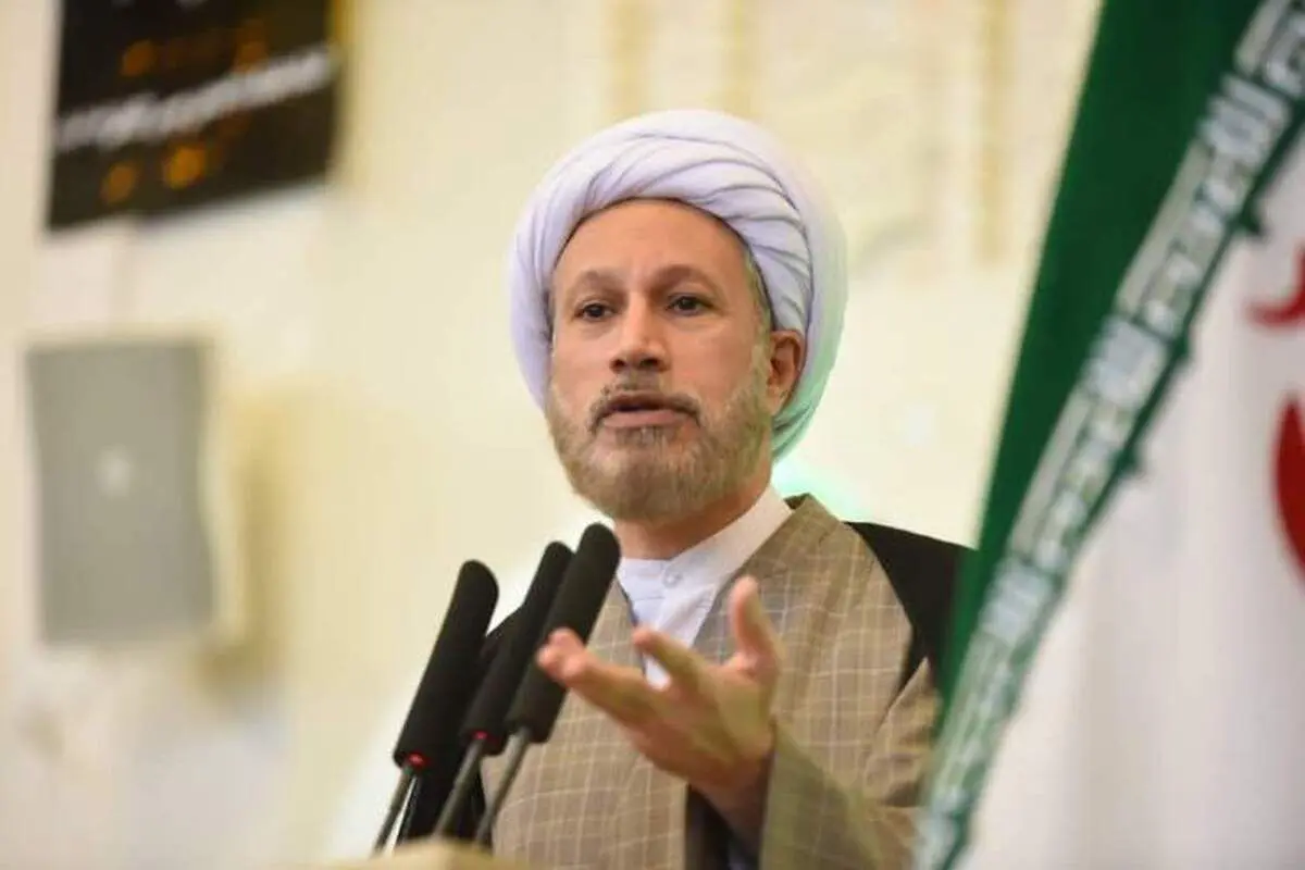 خطیب جمعه شیراز: «بدنه میانی دولت»، اهتمامی به مهار تورم ندارند