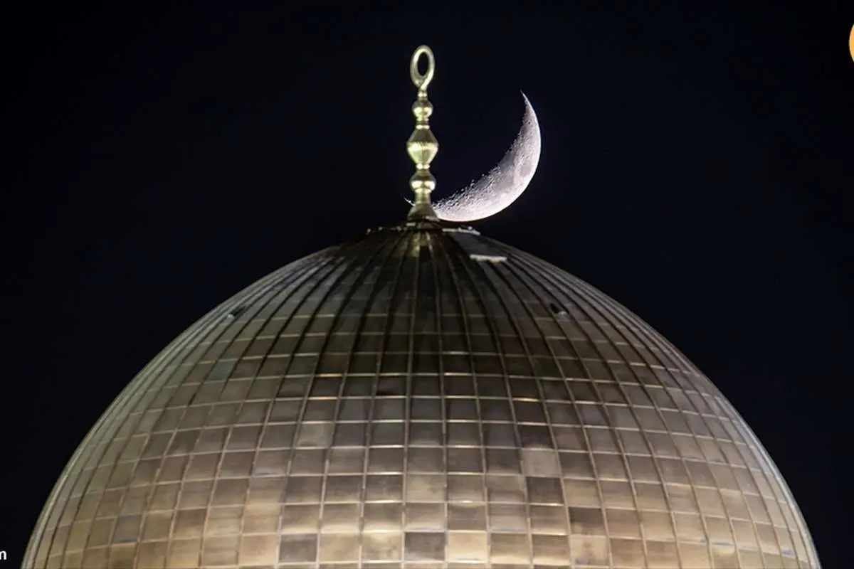 (عکس) هلال ماه و مسجد الاقصی در یک قاب