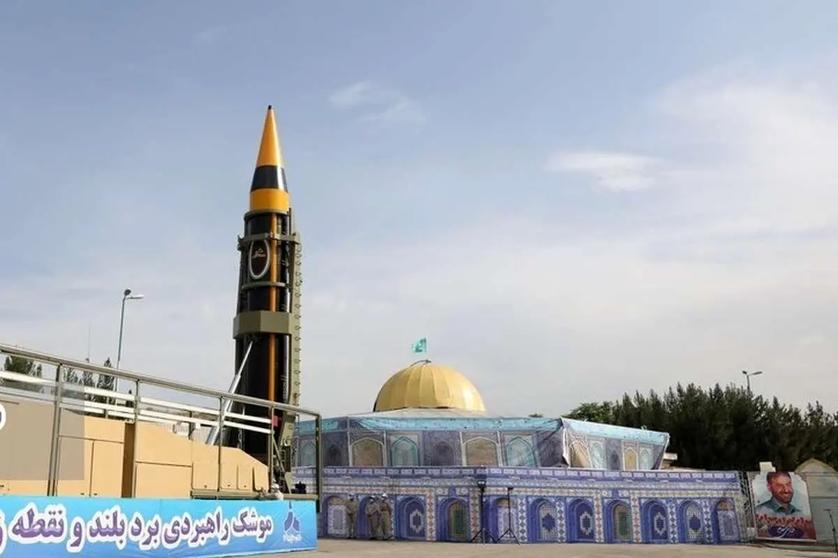 (ویدئو) رونمایی از موشک بالستیک خرمشهر ۴ با سرجنگی ۱،۵ تنی