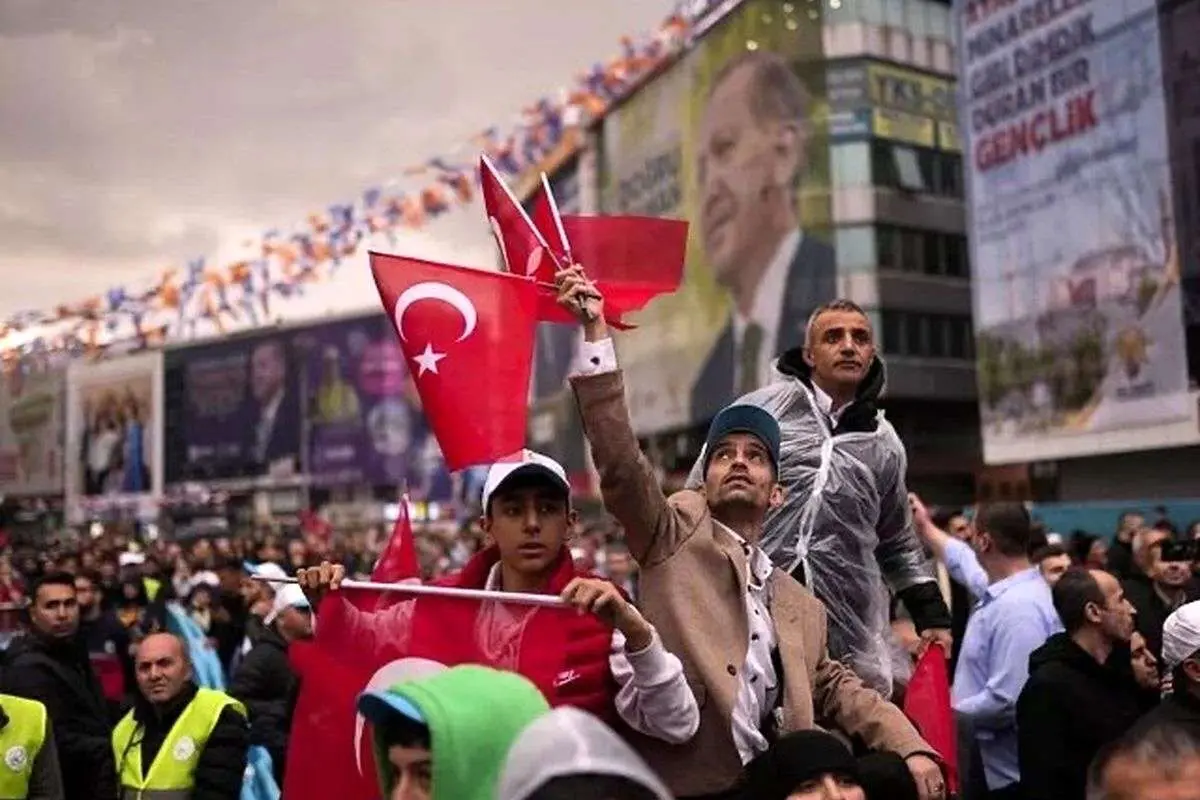 (ویدئو) جشن هواداران اردوغان در آنکارا