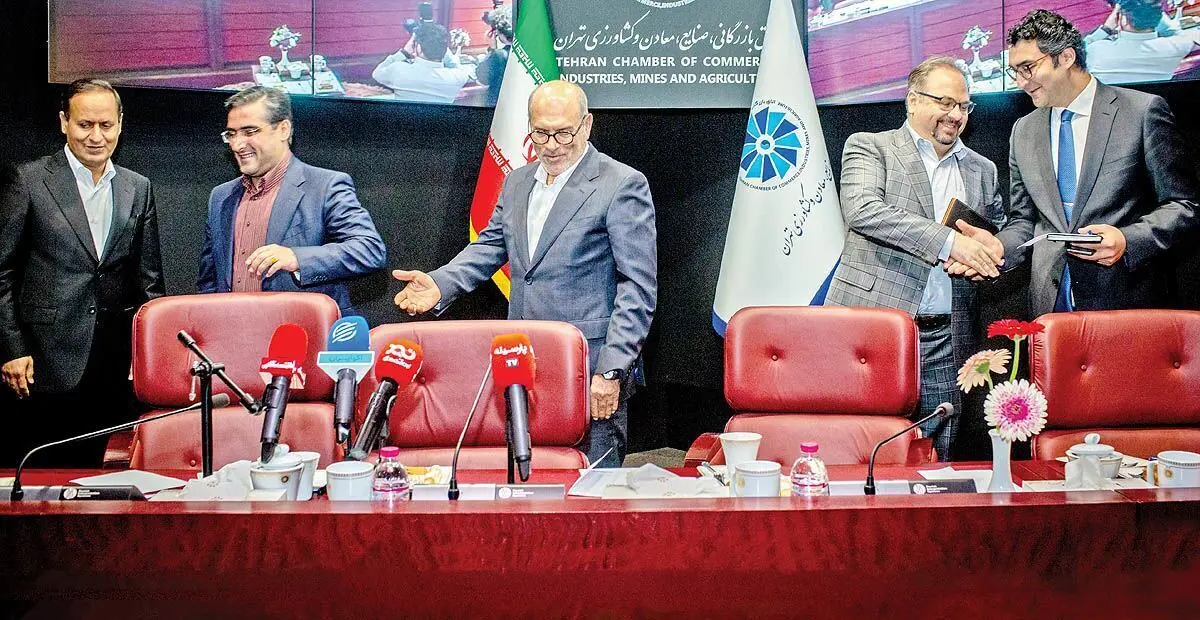 نتیجه جدال خاموش در اتاق تهران