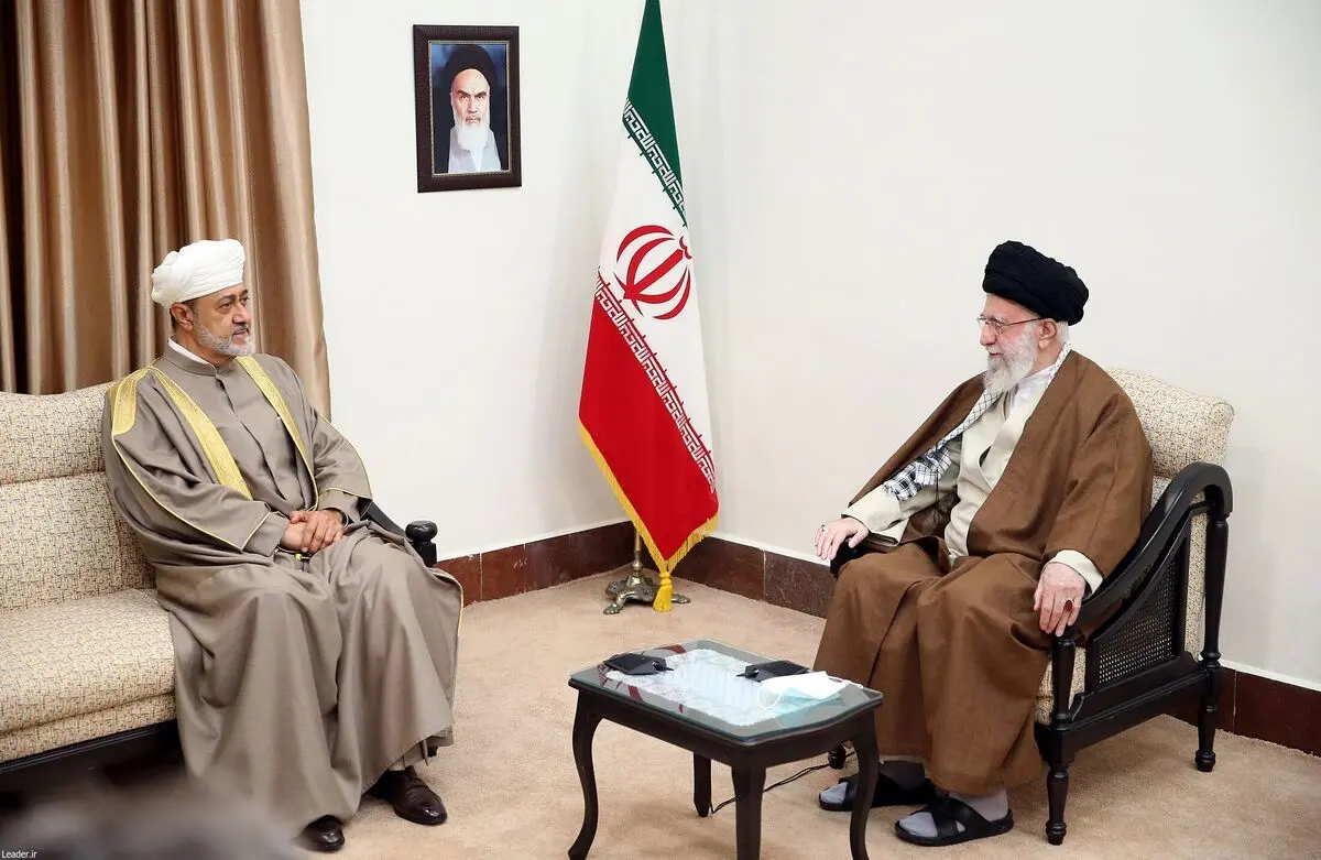(تصاویر) دیدار سلطان عمان با رهبر انقلاب