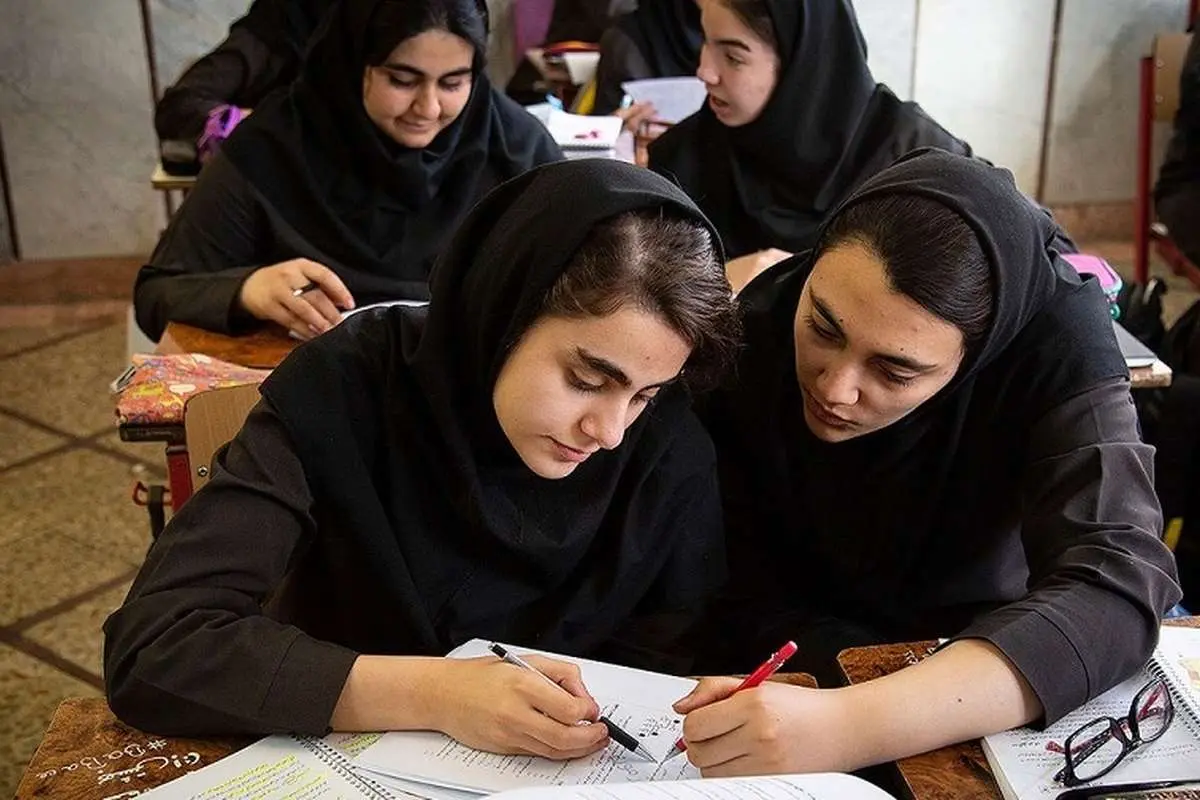 دانشآموزان دبیرستانی چگونه برای تغییر رشته تحصیلی اقدام کنند؟