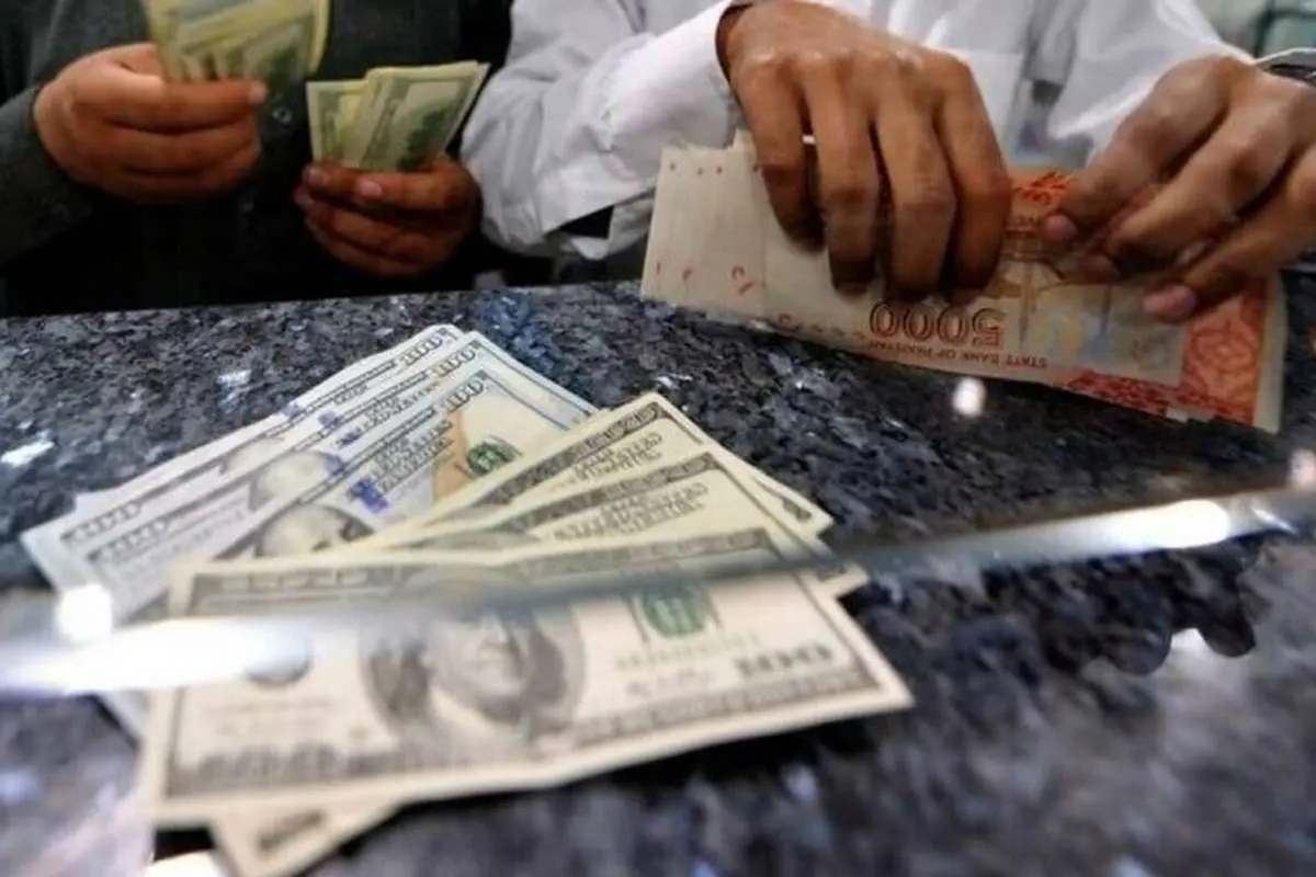 آخرین قیمت دلار و یورو ۸ خرداد ۱۴۰۲