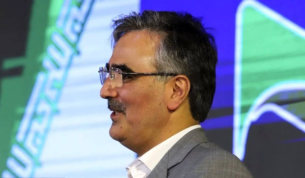 فرزین راهی واشنگتن شد