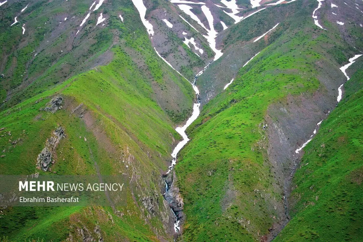 (تصاویر) طبیعت زیبای کوهستان‌های گادر