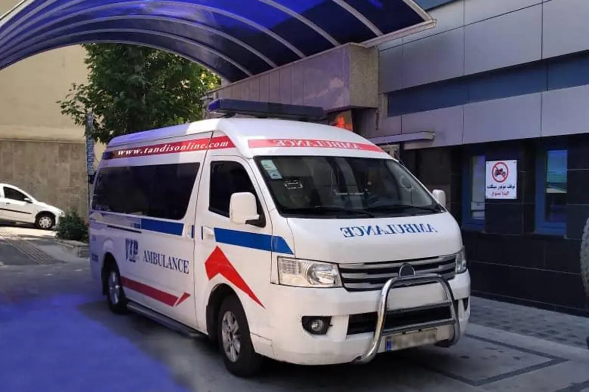 (ویدئو) مهارت فوق العاده راننده آمبولانس برای گذر از شلوغی!