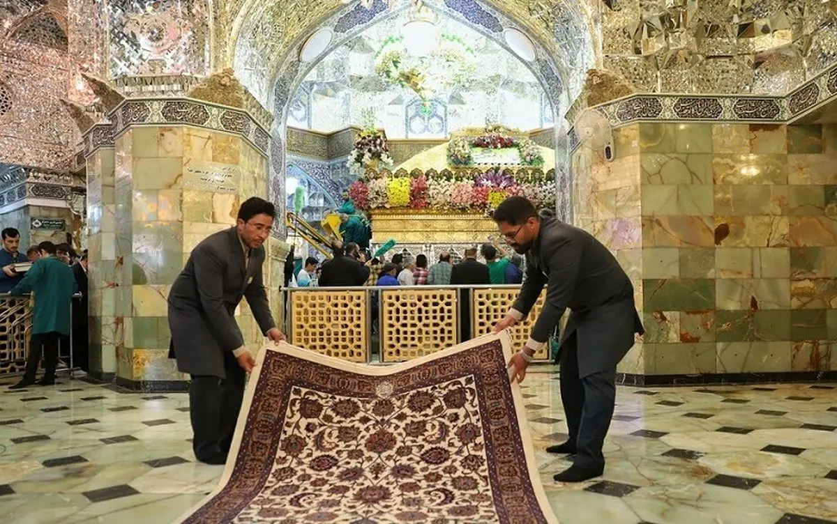 (تصاویر) فرش‌های نفیس و گران قیمت در حرم حضرت معصومه (س)