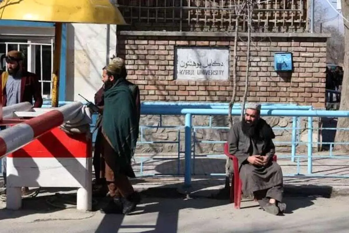 بیش از نصف استادان دانشگاه کابل از افغانستان خارج شدهاند