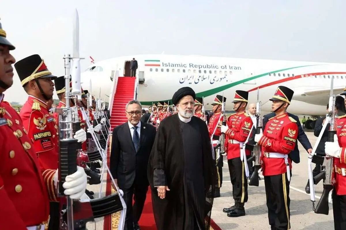 رئیسی وارد جاکارتا شد