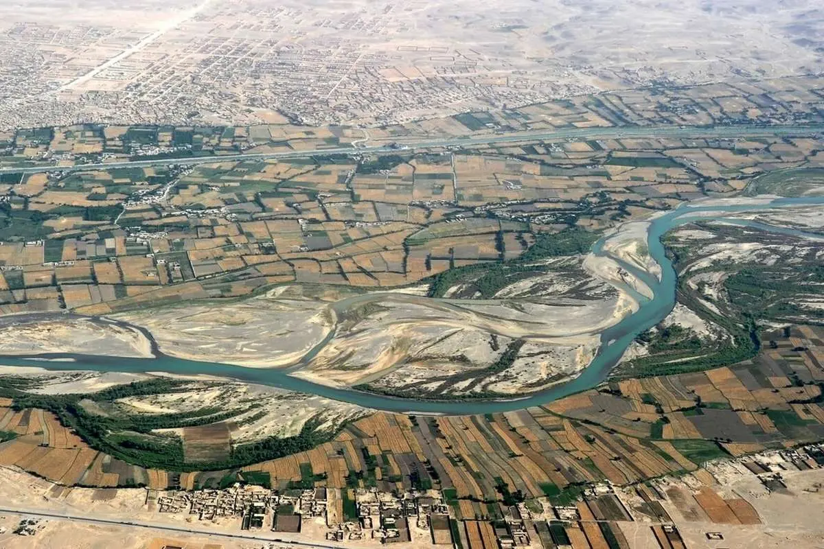 تصاویری از توافقنامه هیرمند در مورد حق آبه ایران