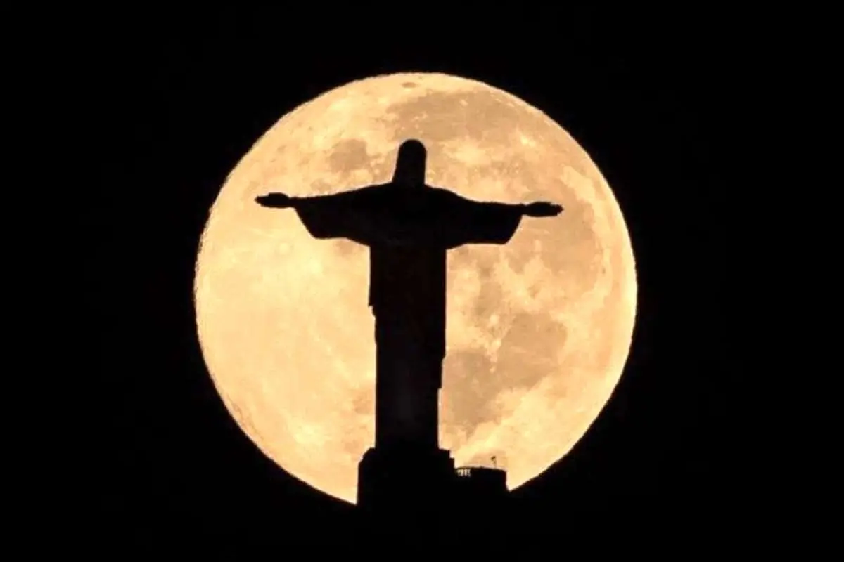 خاموشی مجسمه مسیح در حمایت از وینیسیوس!