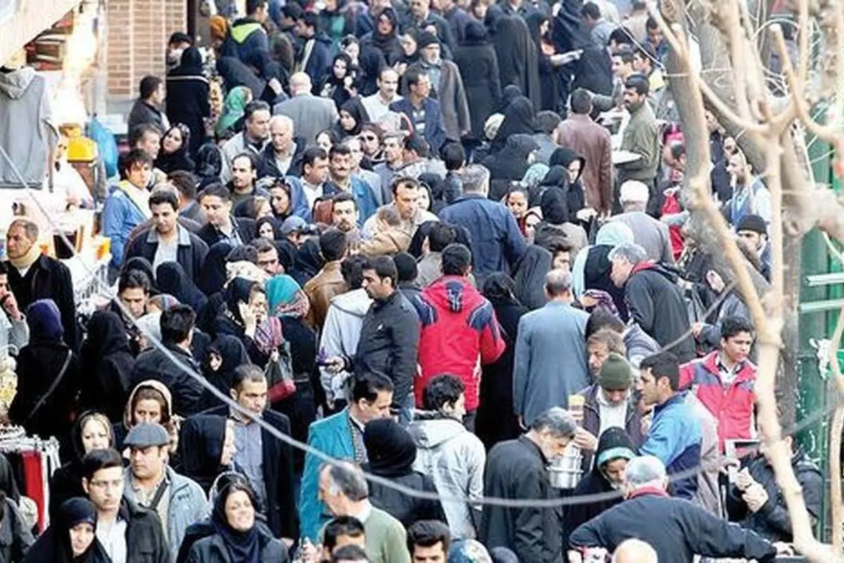 یک دهه افول رشد اقتصادی؛ جایگاه طبقه متوسط تا «خط‌فقر» نزول کرد