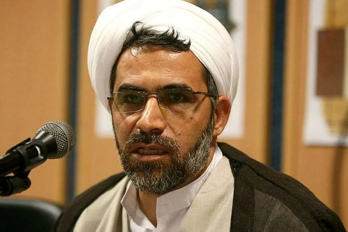 ترکیب غلط «پیامبر اسلام» را به کار نبریم!