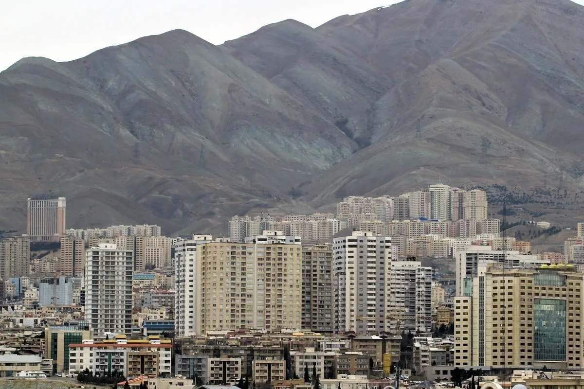 (ویدئو) نمایی از داخل خانه ۲۵۰ میلیارد تومانی در خیابان فرشته تهران!