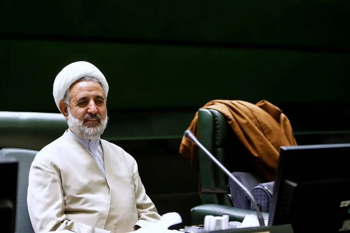 نایب رئیس مجلس: ۲۹ بار اثاث کشی کرده‌ام/ موقع عوض کردن خانه، لرزه به تنم می‌افتد