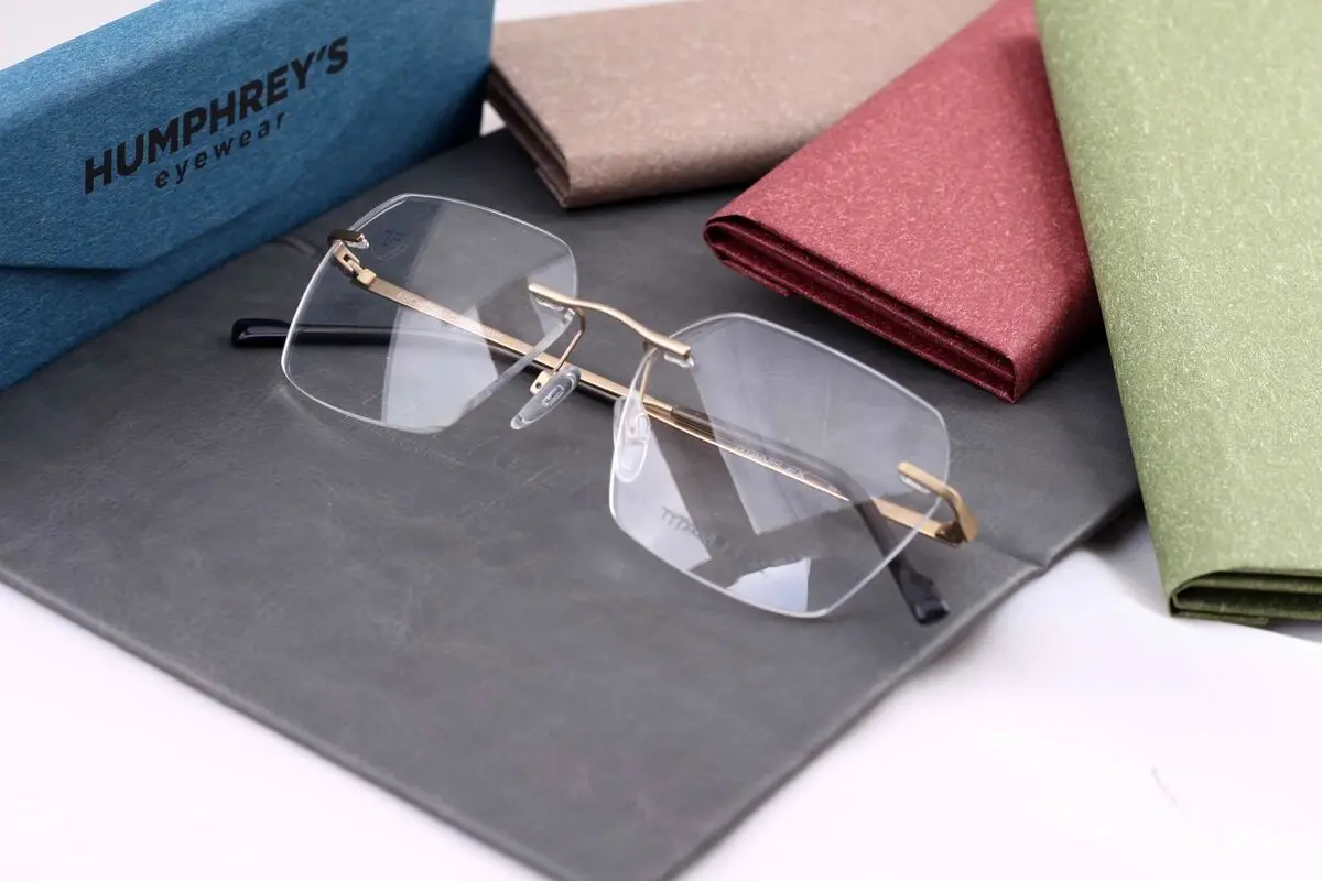 گرانی باعث شده مردم دیگر عینک طبی نخرند