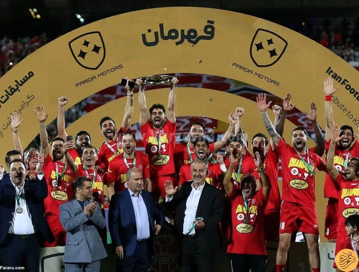 (عکس) رونمایی از پوستر قهرمانی پرسپولیس با حضور ۳ چهره خاص