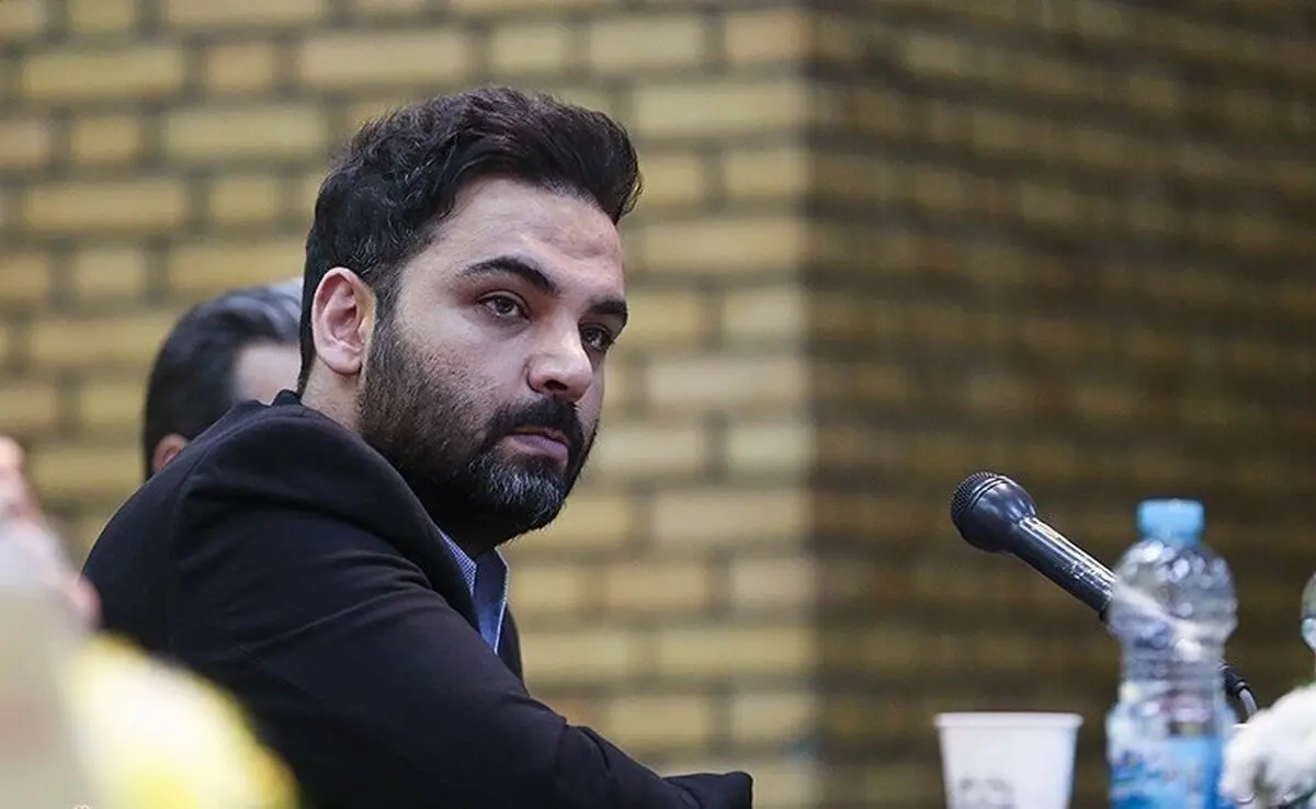 کنایه تند و تیز احسان علیخانی به یک وزیر