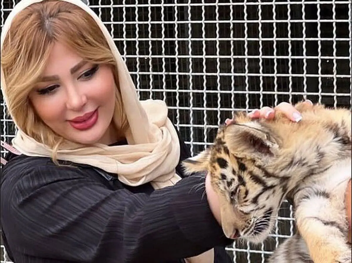 (تصویر) تفریح خطرناک نیوشا ضیغمی در قفس ببر!