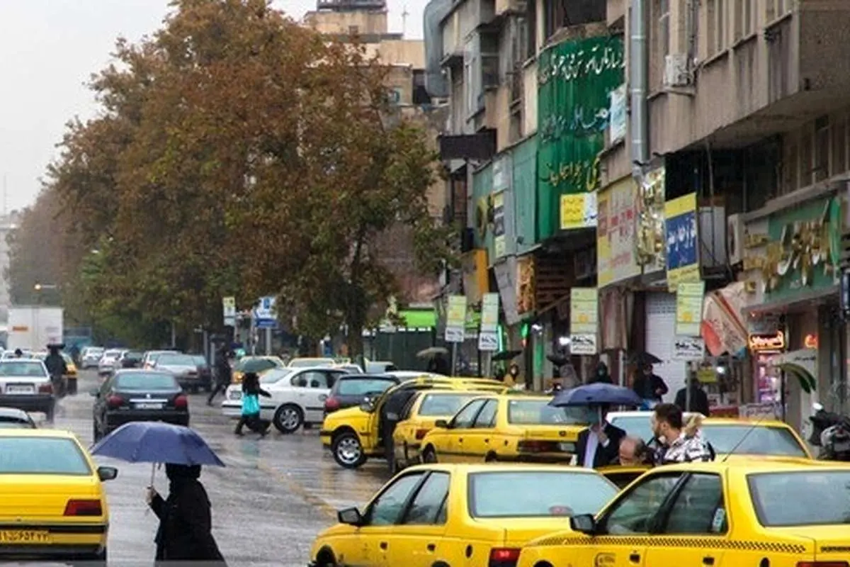 پیشبینی بارشهای پراکنده رگباری و گرد و خاک در تهران