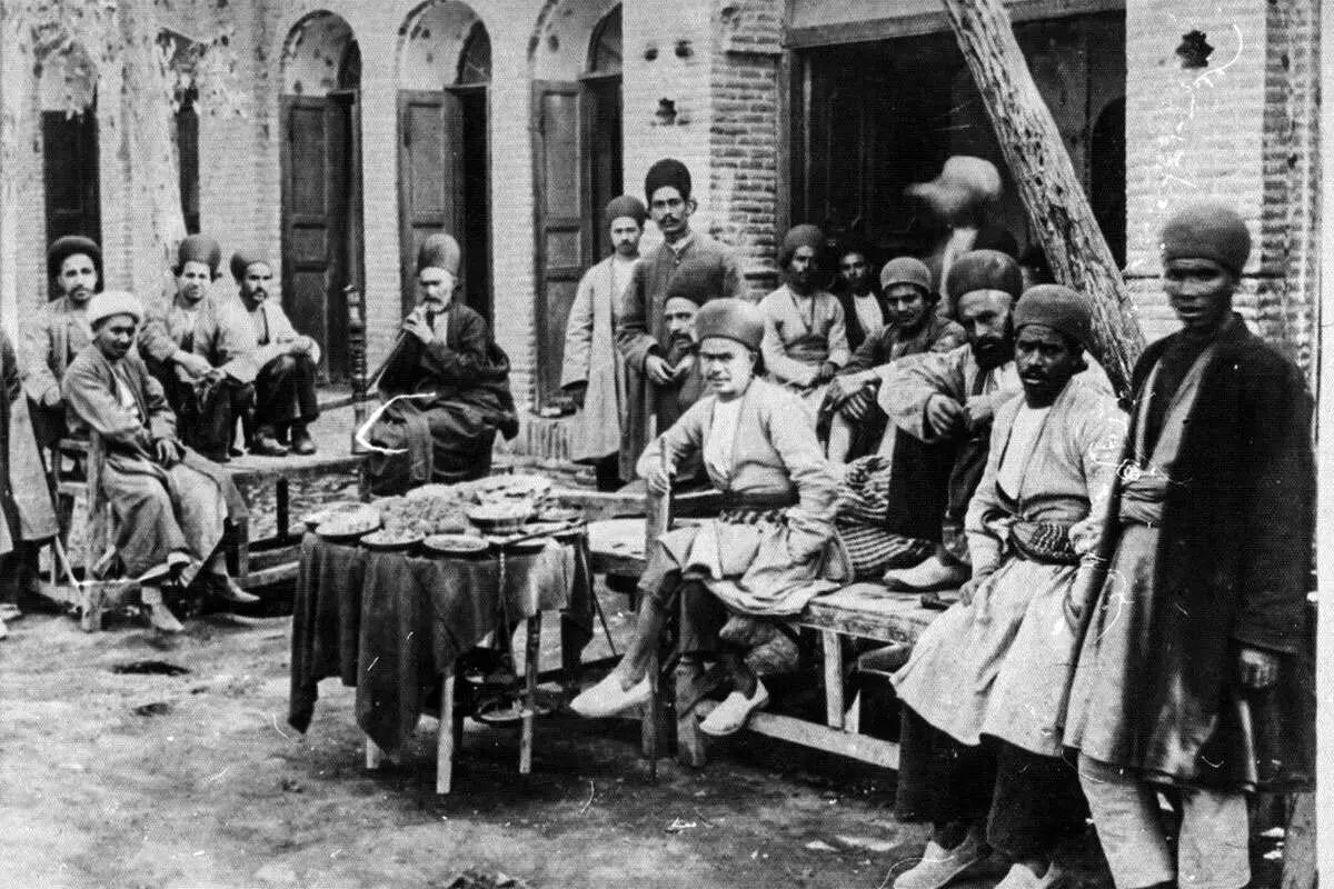 ناصرالدین شاه، این غذا را برای زنان ممنوع کرد!