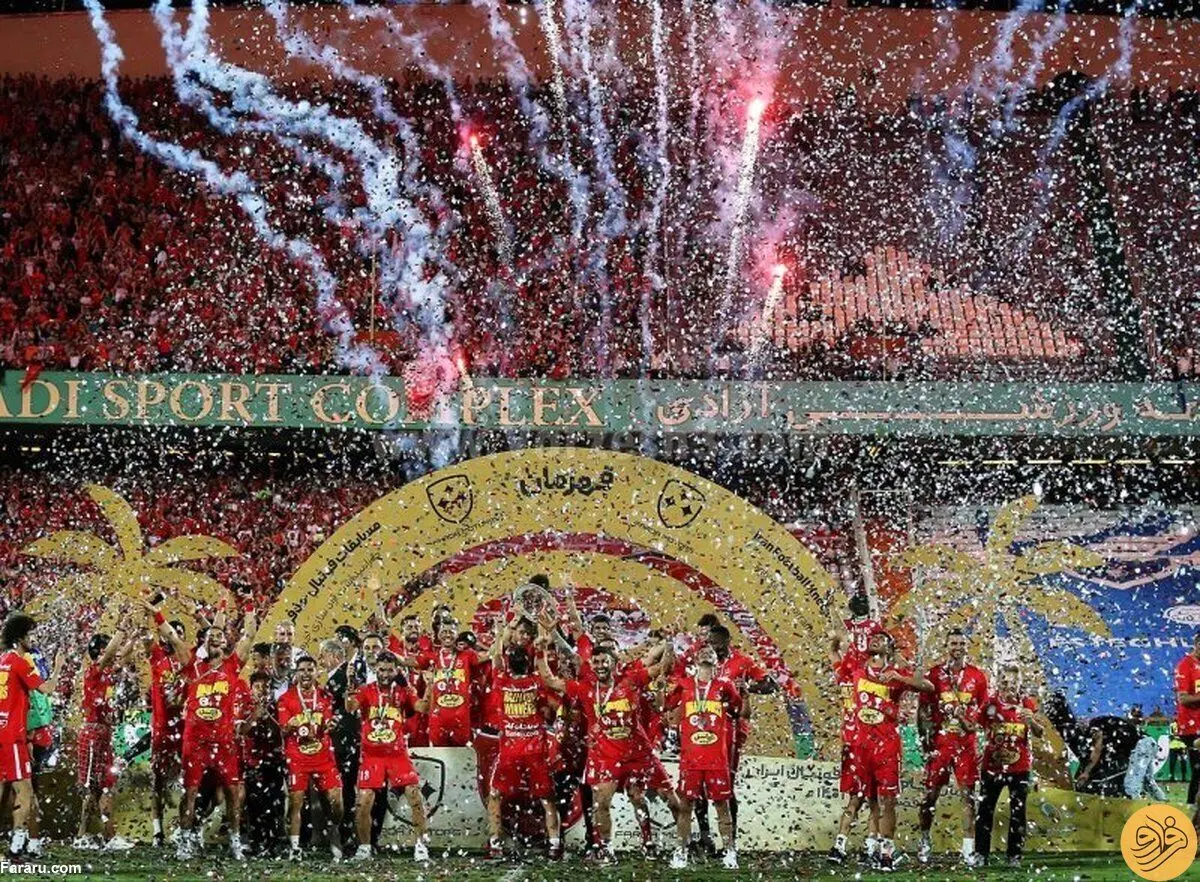 مرگ تلخ هوادار پرسپولیس روی سکو‌های ورزشگاه آزادی