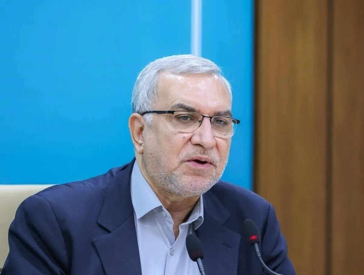 وزیر بهداشت: علما، نیرو‌های متدین و انقلابی را به فرزندآوری دعوت کنند