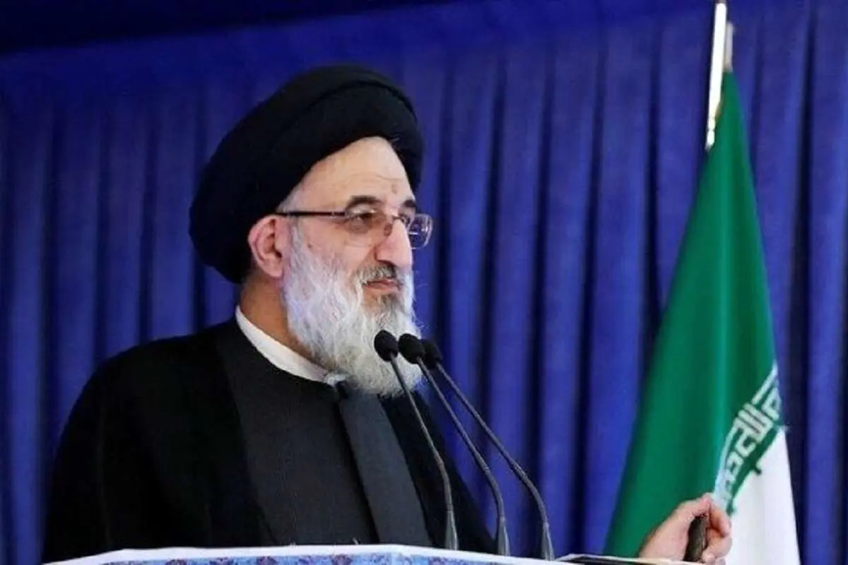 امام جمعه کرج: دشمنان می‌خواهند به آرامی، جمعیت زیادی را «عقیم» کنند / باید خطر کاهش جمعیت را جدی گرفت