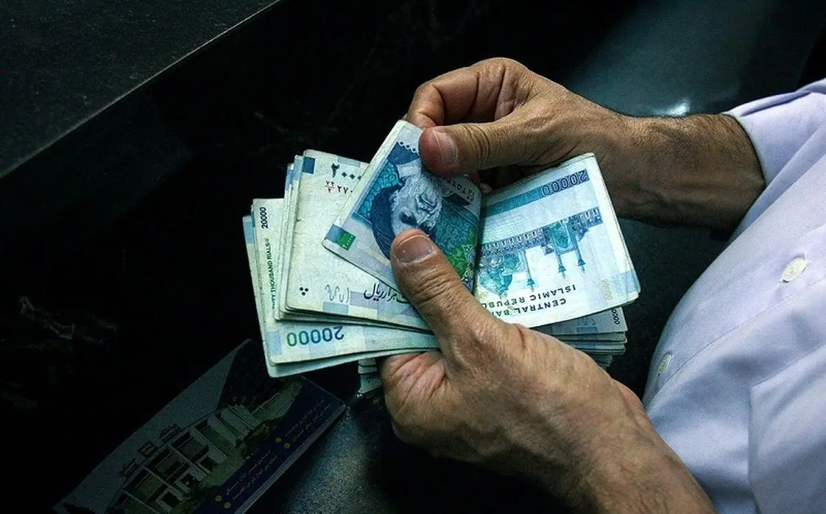 شکایت از دولت در مورد کاهش حقوق بخشی از کارکنان به دیوان عدالت اداری