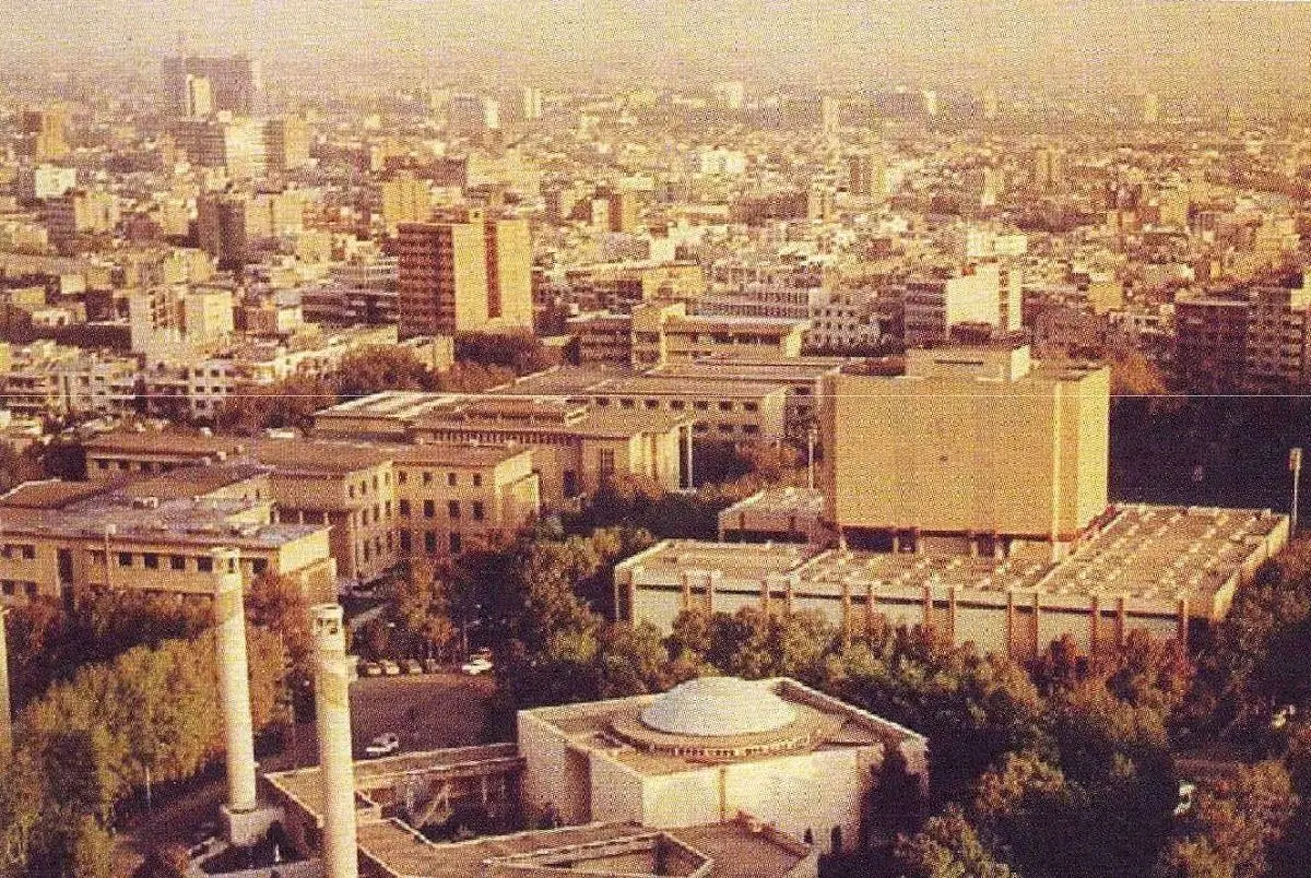 (تصاویر) کپی‌کاری مهندسان از مسجد معروف اصفهان در دانشگاه تهران