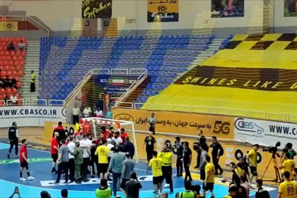 (ویدیو) درگیری شدید بین بازیکنان سپاهان و الریان
