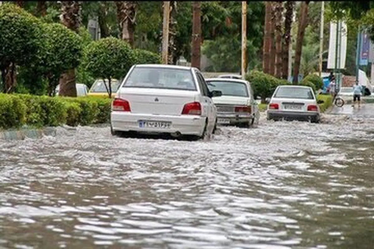 سیل در راه مازندران؛ لزوم خروج مسافران از حریم رودخانه‌ها