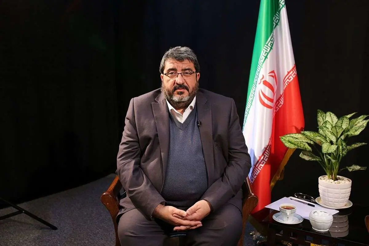 (ویدیو) ادعای عجیب استاد دانشگاه تهران روی آنتن زنده: مقالات اساتید آمریکایی متاثر از مصرف مشروب است و ...