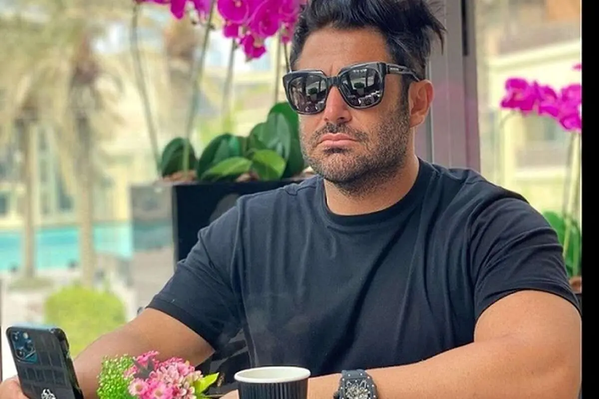 (ویدئو) بازی محمدرضا گلزار با یک گربه در خانه لوکس شخصیاش در دبی!