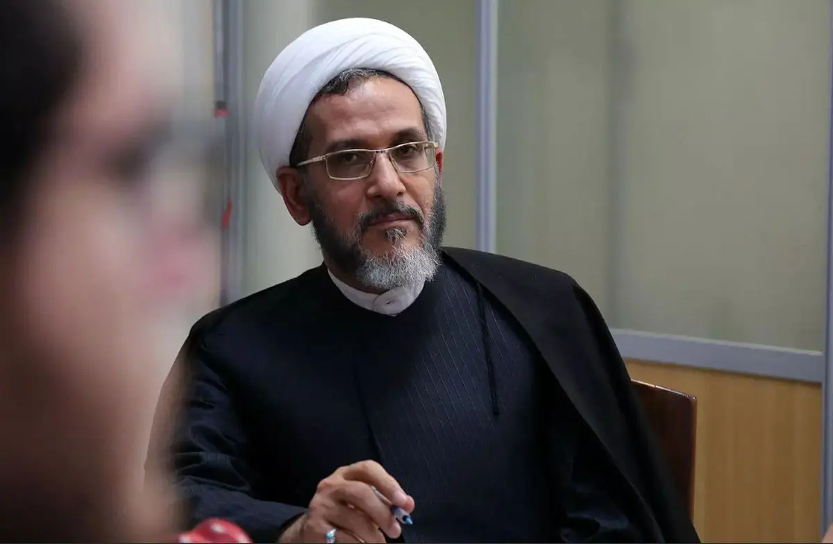 احمد مازنی: بداخلاقی تا کجا؟/ به میرسلیم انتقاد دارم، اما روش برخورد با او را نمی‌پسندم