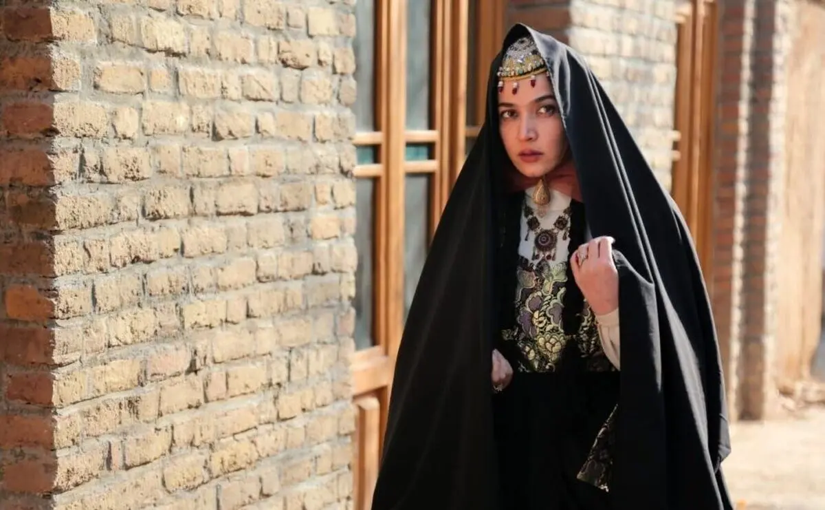 (عکس) سانسور عجیب چهره شخصیت زن سریال «آتش و باد» صدای الهام نامی را درآورد