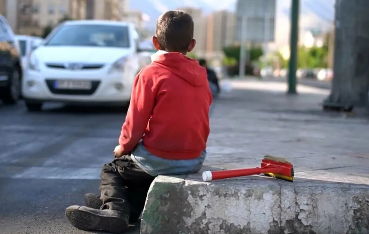 «سرقفلی» چهارراه‌ها در دست مافیا و باند‌های کودکان خیابان