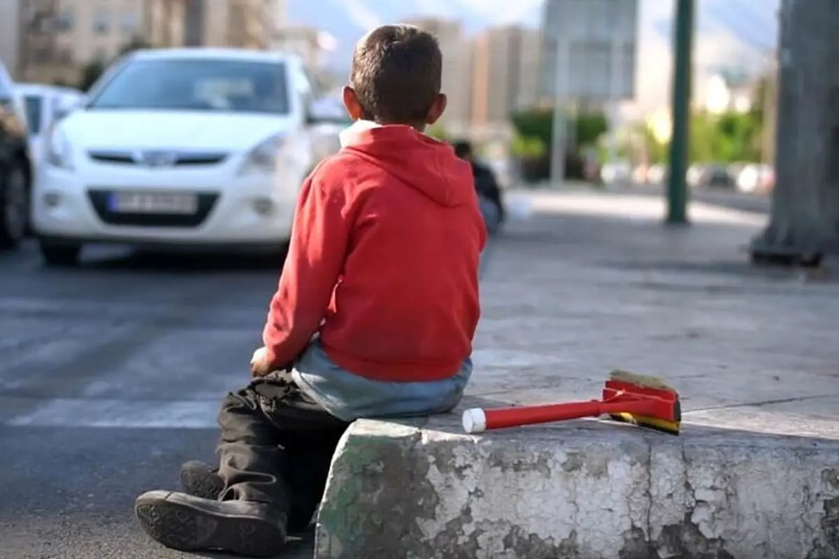 «سرقفلی» چهارراهها در دست مافیا و باندهای کودکان خیابان