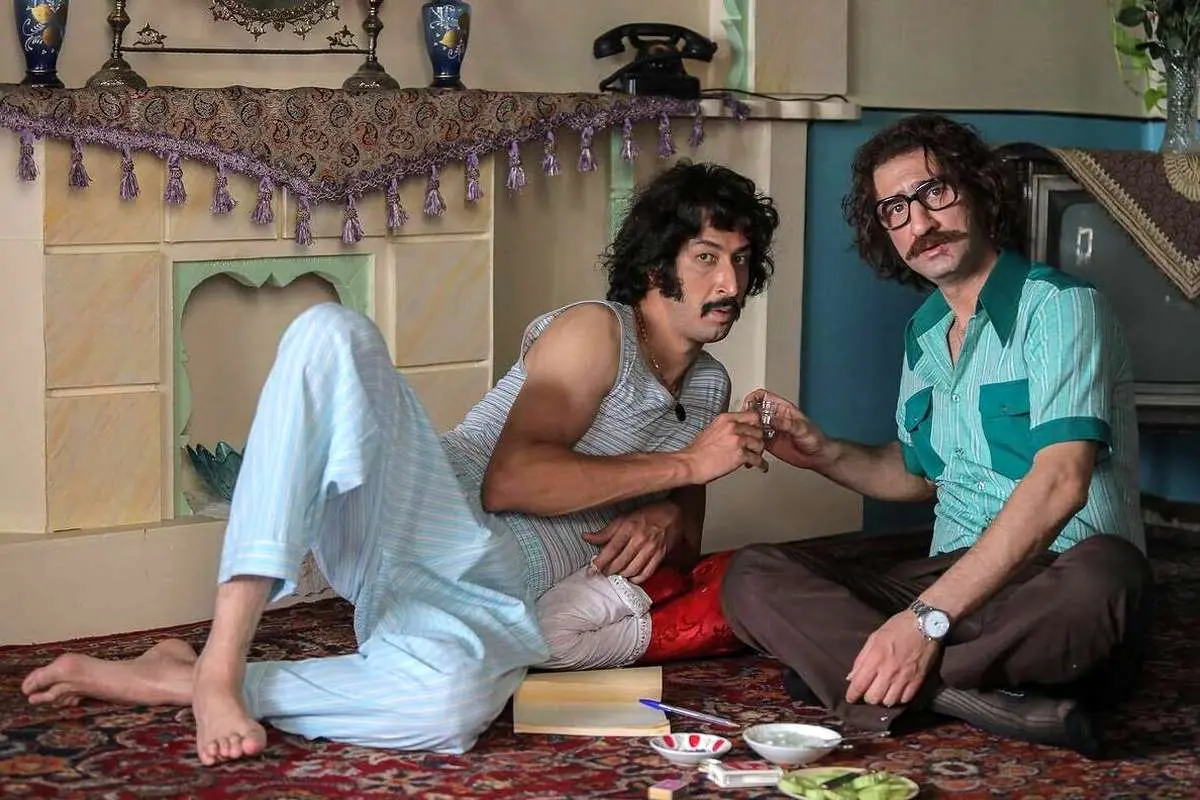 (کاریکاتور) سر و دست شکستن برای فیلمهای سینمایی فاخر این روزها!