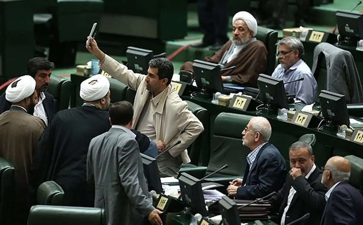 فوریت لایحه حجاب در مجلس رای نیاورد