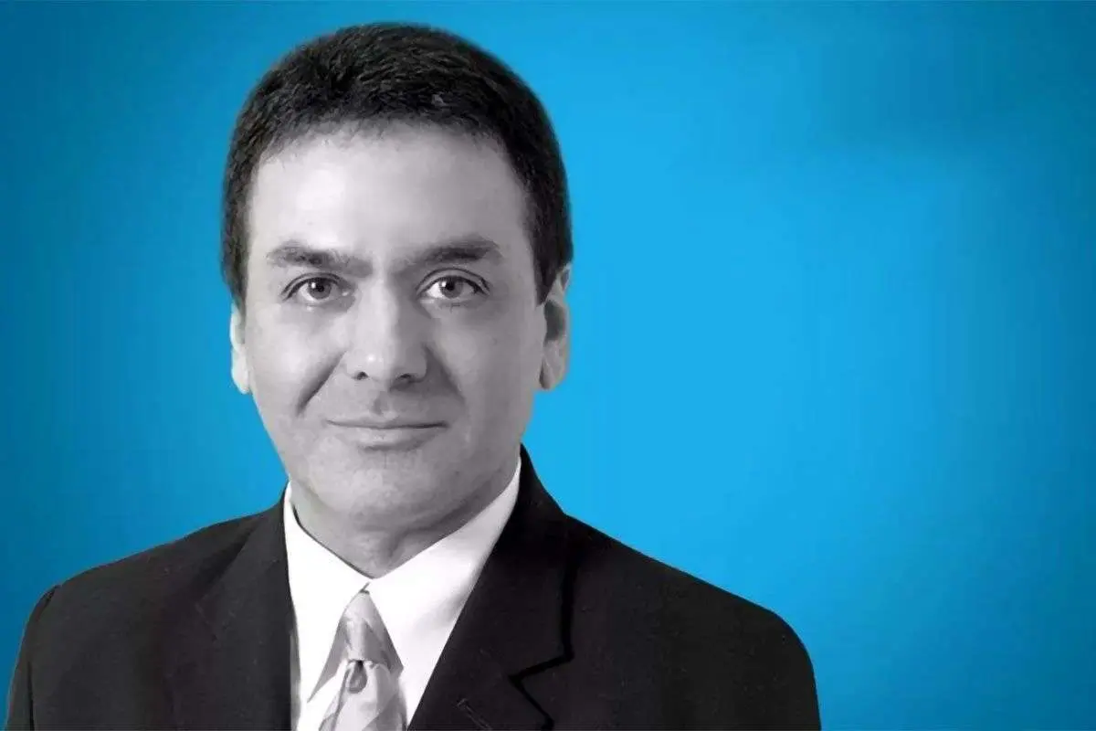(ویدئو) تمسخر «فیروز نادری» روی آنتن زنده صداوسیما