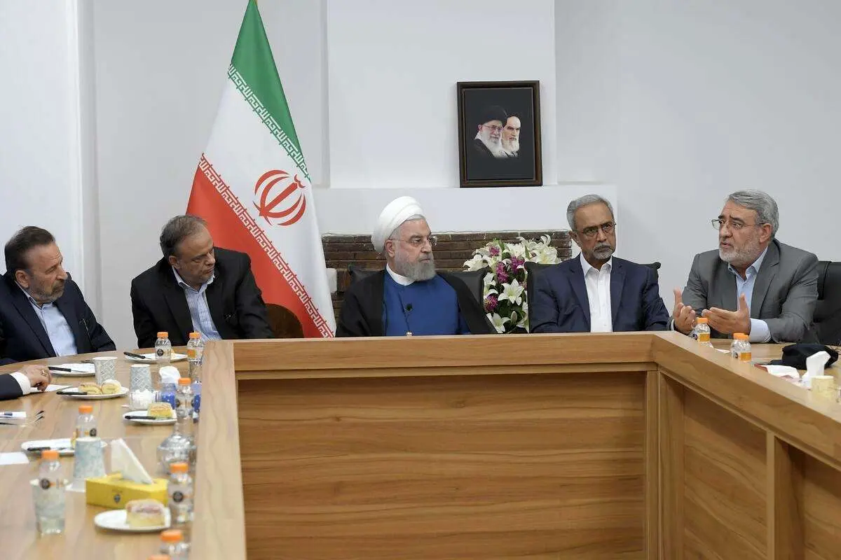 روحانی: خوب است فهمیدند راه اصلاح شعار نوشتن روی موشک نیست