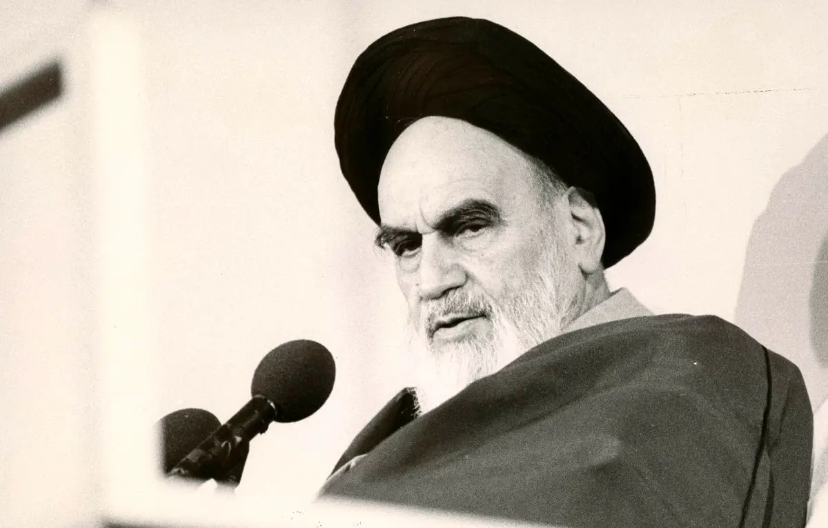 عکس‌های قدیمی و کمتر دیده‌شده امام خمینی/ از نوجوانی تا دوره مبارزه و تبعید
