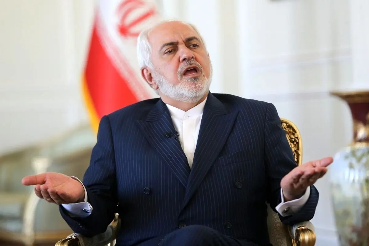کنایه ظریف به انتقادات از یادداشت اخیرش؛ امان از سلطه سیاسی کاری حتی بر واژگان فارسی