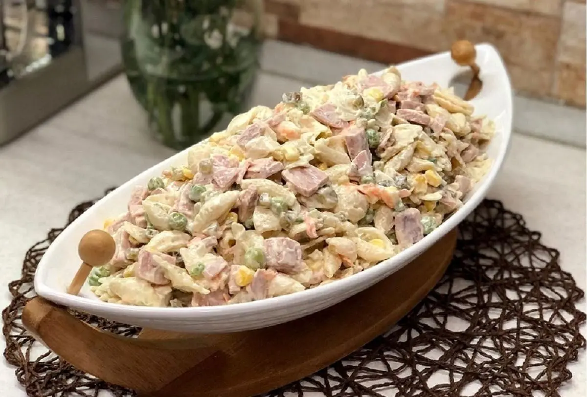 (ویدئو) راز خوشمزگی سالاد ماکارونی/ طرز تهیه سالاد ماکارونی با کاهو