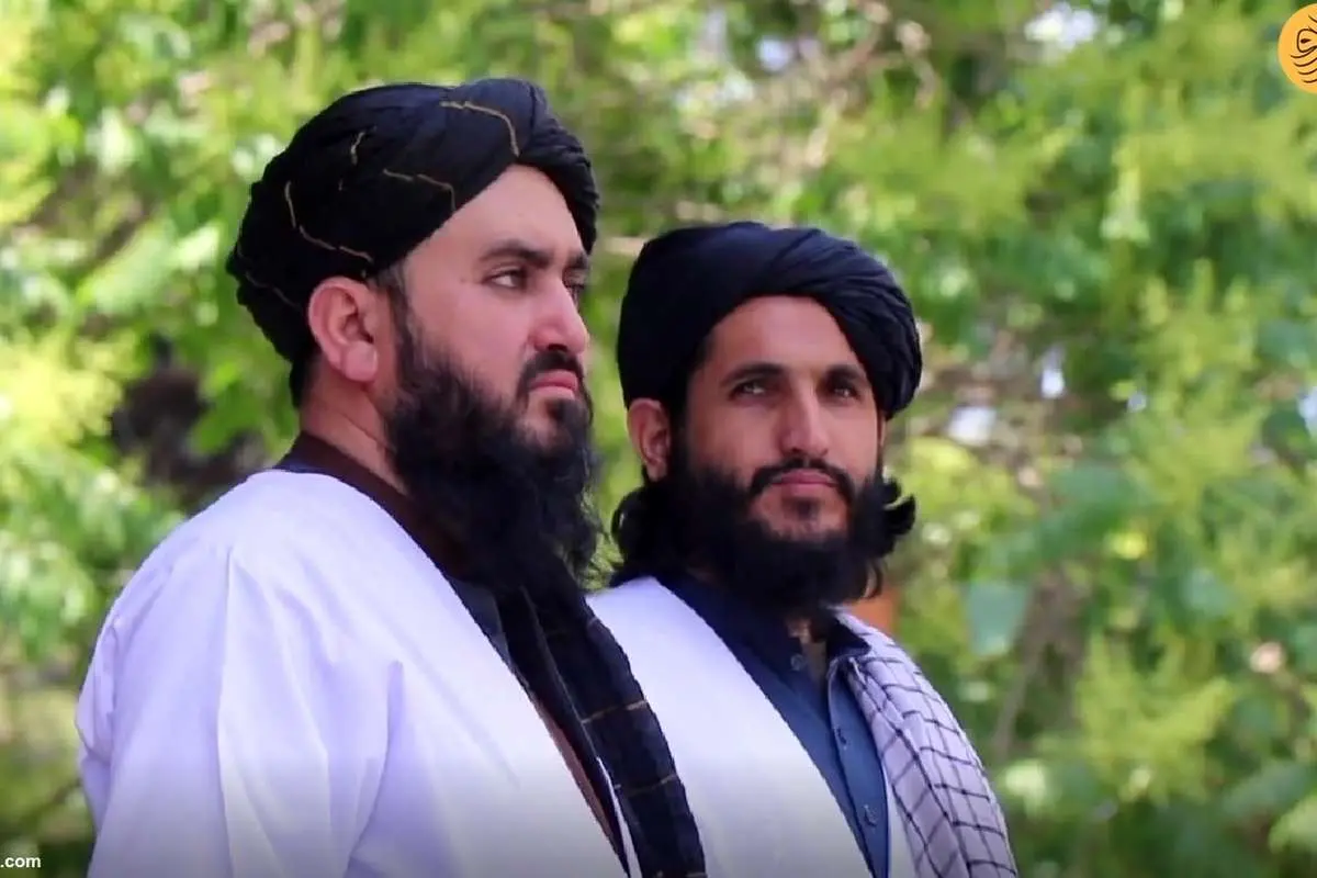 (ویدئو) گشتزنی پلیس اخلاق طالبان برای نماز اول وقت و ریش گذاشتن