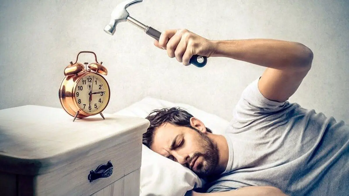 اگر دیر به خواب می‌روید یا به سختی بیدار می‌شوید، بخوانید