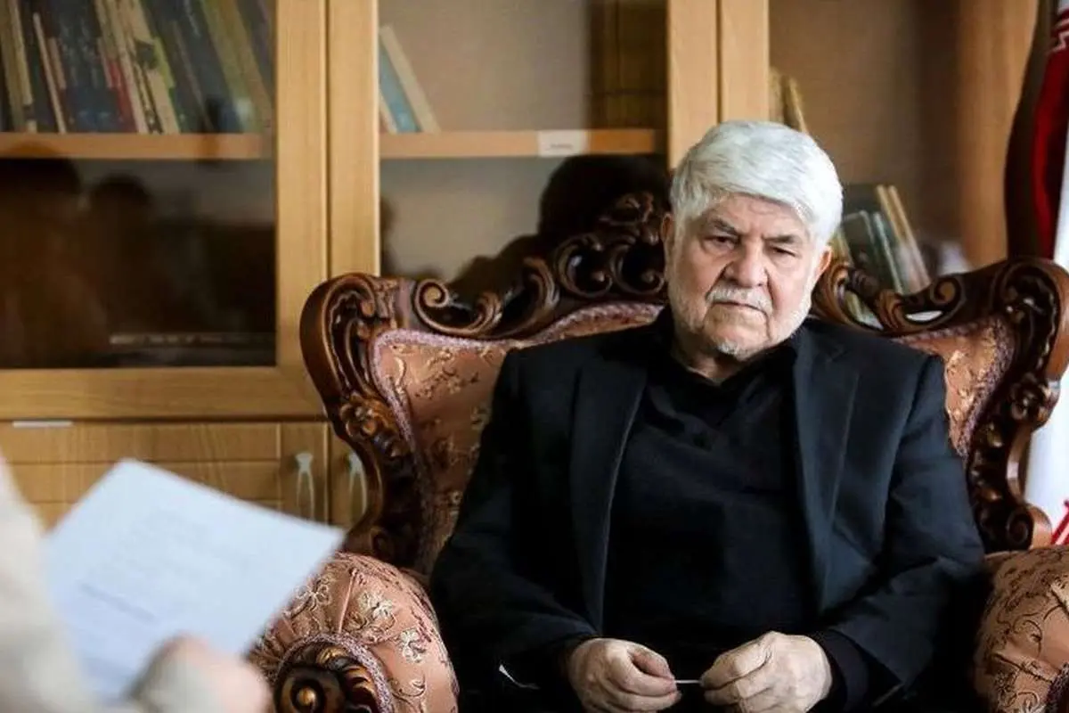 مقاومت امام خمینی در برابر حذف گوینده زن و زنان در صدا و سیما